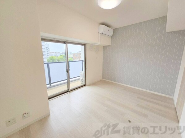 ガーデンクォーツ摂津正雀の物件内観写真